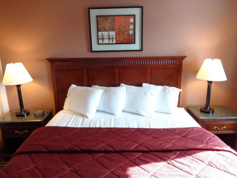 Red Roof Inn Fort Wayne Exterior foto